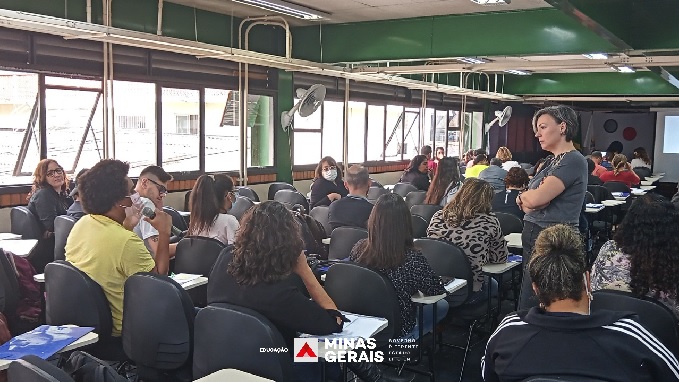 Professores e coordenadores puderam trocar dúvidas e compartilhar experiências  durante a formação. Foto: Matheus Oliveira/SEE-MG